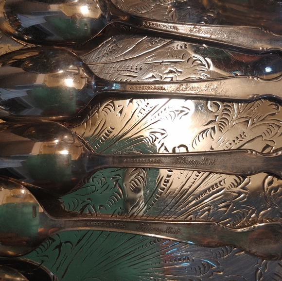 FB Rogers Coffee & Tea set - Picture 2 of 13